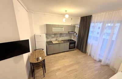 Alquiler de un nuevo apartamento de 1 habitación con balcón, cerca del lago Morii, Bucarest, Rumanía